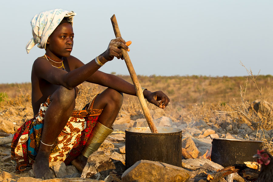  Young woman from the Mucubal (Mucubai, Mucabale, Mugubale) tribe   Angola